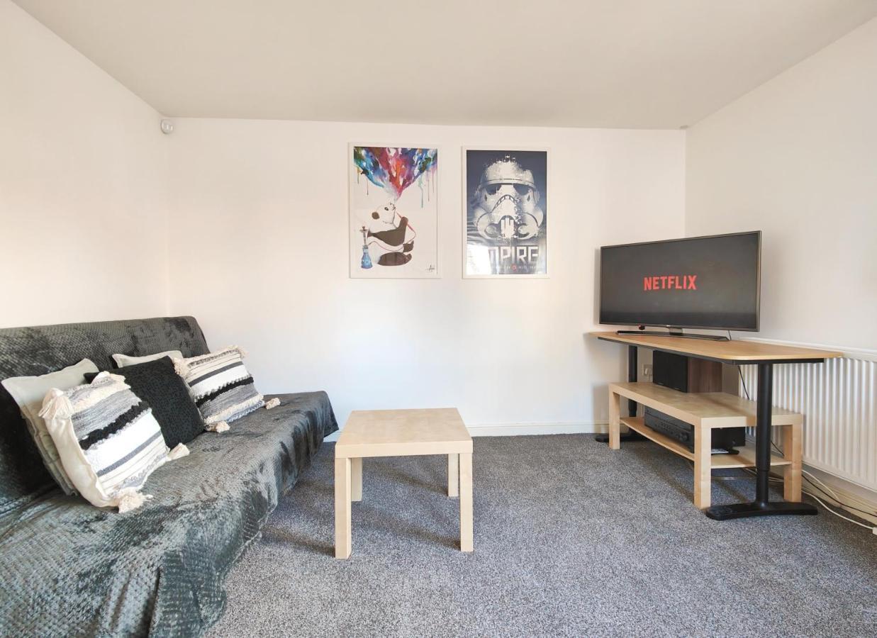 The Metcombe - Holiday Home With Free Parking 10 Minutes Walk To Etihad Stadium & Coop Live Arena Manchester Exterior photo