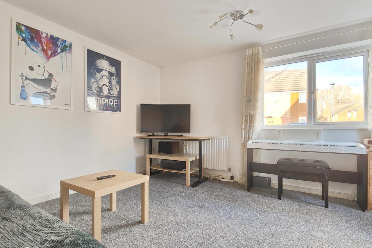 The Metcombe - Holiday Home With Free Parking 10 Minutes Walk To Etihad Stadium & Coop Live Arena Manchester Exterior photo
